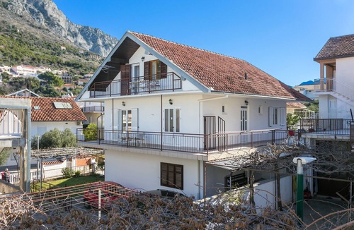 Podaca Apartment | One bedroom apartment with balcony Podaca, Makarska (A-2783-c)