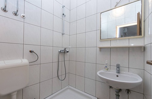Podaca Apartment | One bedroom apartment with balcony and sea view Podaca, Makarska (A-6677-d)