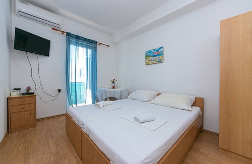 Podaca Apartment | One bedroom apartment with balcony and sea view Podaca, Makarska (A-6677-e)