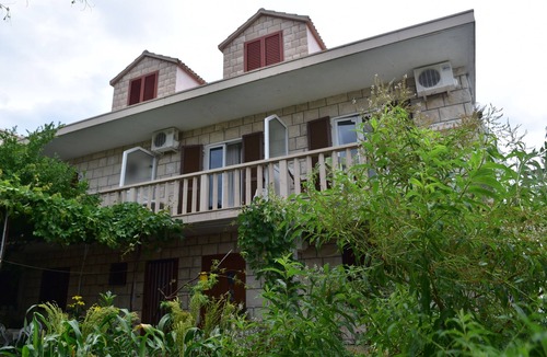 Povlja Apartment | One bedroom apartment with terrace Povlja, Brač (A-2922-b)