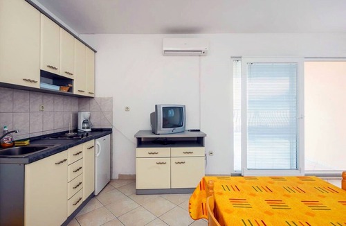 Mastrinka Apartment | One bedroom apartment with terrace and sea view Mastrinka, Čiovo (A-4836-c)