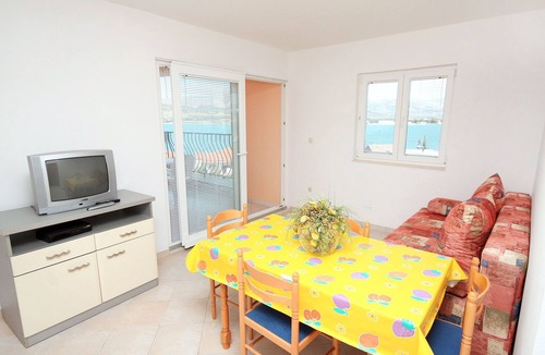 Mastrinka Apartment | One bedroom apartment with terrace and sea view Mastrinka, Čiovo (A-4836-c)