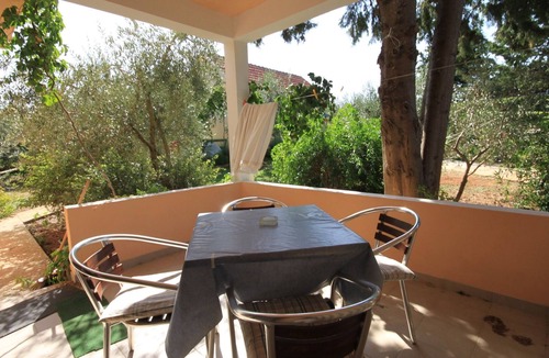 Ugljan Apartment | One bedroom apartment with terrace Ugljan (A-8241-c)