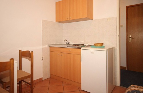 Ugljan Apartment | One bedroom apartment with terrace Ugljan (A-8241-d)