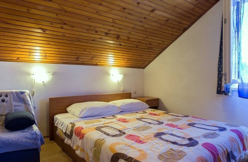 Ugljan Apartment | One bedroom apartment with terrace Ugljan (A-8241-e)