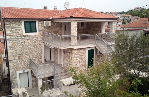 Zaton Apartment | One bedroom apartment with terrace Zaton (Krka) (A-25545-a)
