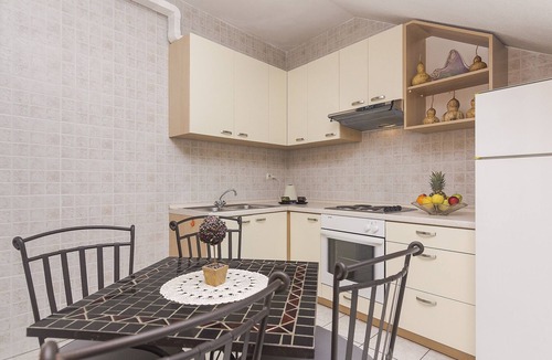Brela Apartment | One bedroom apartment with terrace and sea view Brela, Makarska (A-11687-a)