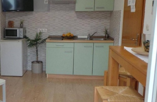 Krizna luka Apartment | One bedroom apartment with hot tub Hvar (A-21877-d)