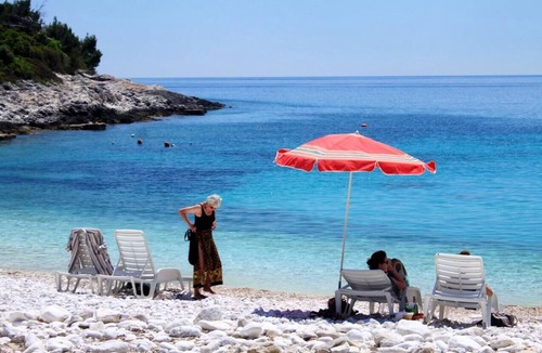 Krizna luka Apartment | One bedroom apartment with hot tub Hvar (A-21877-d)