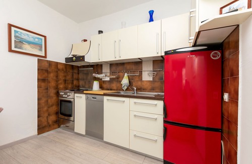Omis Apartment | One bedroom apartment with terrace and sea view Omiš (A-20787-a)