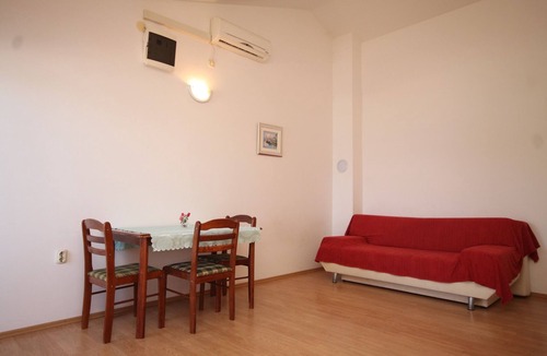 Preko Apartment | One bedroom apartment with terrace and sea view Preko, Ugljan (A-8315-d)