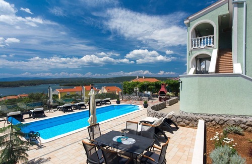 Punat Apartment | One bedroom apartment with a swimming pool Punat, Krk (A-5345-d)