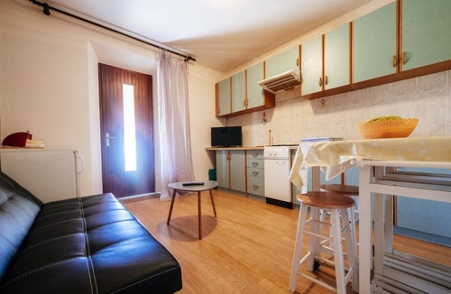 Island Dugi Otok Apartment | One bedroom apartment with terrace Sali, Dugi otok (A-24032-b)