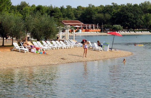 Murine Apartment | One bedroom apartment with terrace Murine, Umag (A-22510-a)