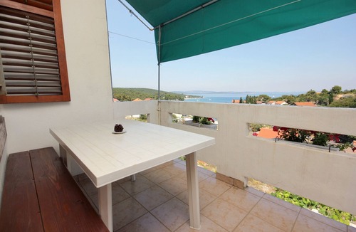 Zman Apartment | One bedroom apartment with terrace and sea view Žman, Dugi otok (A-887-b)