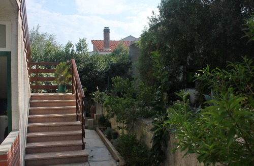 Kali Apartment | One bedroom apartment with terrace Cove Mala Lamjana, Ugljan (A-827-c)