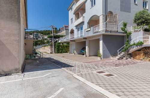 Duce Apartment | One bedroom apartment with balcony and sea view Duće, Omiš (A-2812-c)
