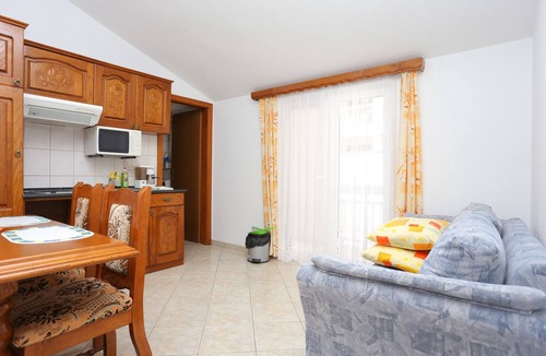 Stanici Apartment | One bedroom apartment with terrace and sea view Stanići, Omiš (A-2818-d)