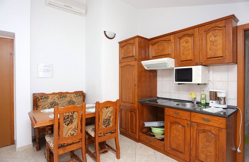 Stanici Apartment | One bedroom apartment with terrace and sea view Stanići, Omiš (A-2818-d)