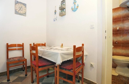 Stanici Apartment | One bedroom apartment with terrace and sea view Stanići, Omiš (A-12723-b)
