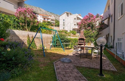 Stanici Apartment | One bedroom apartment with air-conditioning Stanići, Omiš (A-2819-b)