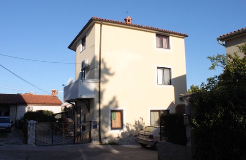 Pomer Apartment | One bedroom apartment with terrace Pomer, Medulin (A-7374-b)