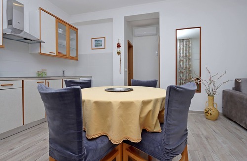 Suha Punta Apartment | One bedroom apartment with terrace Suha Punta (Rab) (A-17239-a)