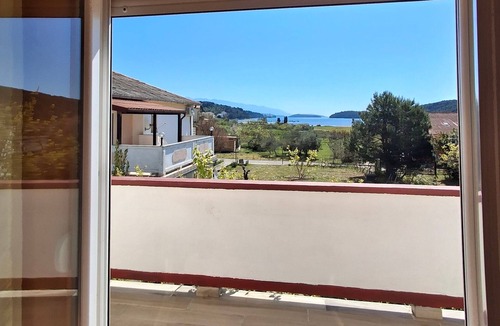 Suha Punta Apartment | One bedroom apartment with balcony and sea view Kampor, Rab (A-5000-a)