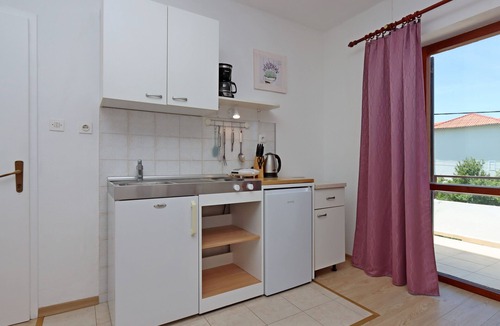 Supetarska Draga Apartment | One bedroom apartment with terrace and sea view Supetarska Draga - Donja, Rab (A-5030-c)