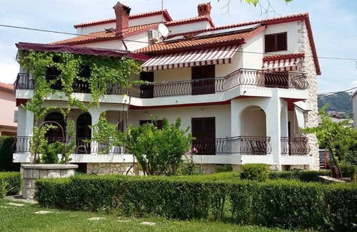 Palit Apartment | One bedroom apartment with terrace and sea view Palit, Rab (A-15794-b)