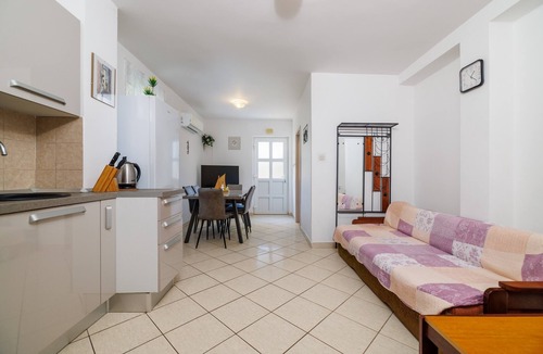 Senj Apartment | One bedroom apartment with terrace Senj (A-5569-a)