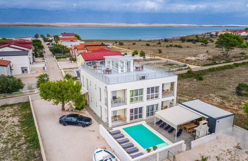 Vir Apartment | One bedroom apartment with a swimming pool Vir (A-23976-a)