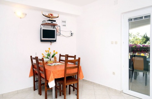 Seline Apartment | One bedroom apartment with terrace Seline, Paklenica (A-6603-b)