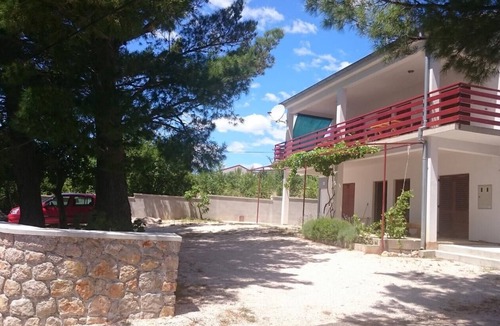 Seline Apartment | One bedroom apartment near beach Seline, Paklenica (A-11197-b)