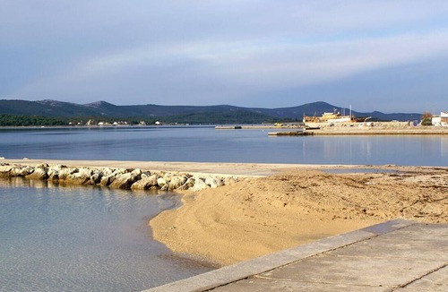 Turanj Apartment | One bedroom apartment with terrace and sea view Turanj, Biograd (A-6197-a)