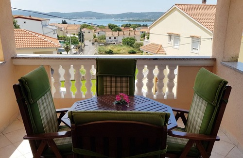 Sveti Filip i Jakov Apartment | One bedroom apartment with terrace and sea view Sveti Filip i Jakov, Biograd (A-14353-a)