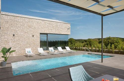 Bale Villa | Opulent Istria Villa 4 Bedrooms Villa Vita Indoor & Outdoor Pool