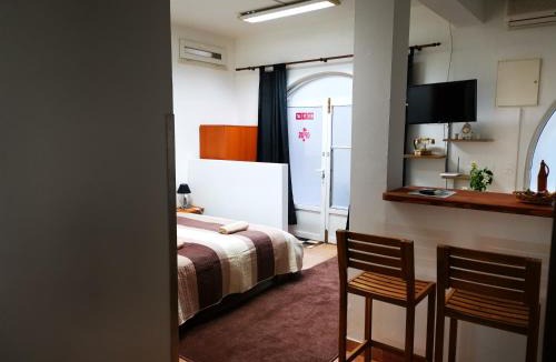 Gornji Kono Apartment | Opus One apartment Dubrovnik - Private parking