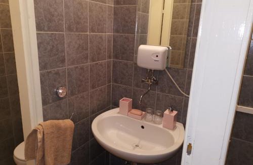 Gornji Kono Apartment | Opus One apartment Dubrovnik - Private parking