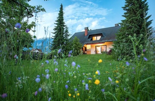 Bled Apartment | Orchard Villa Garden Apartment, Lakes Bled & Bohinj