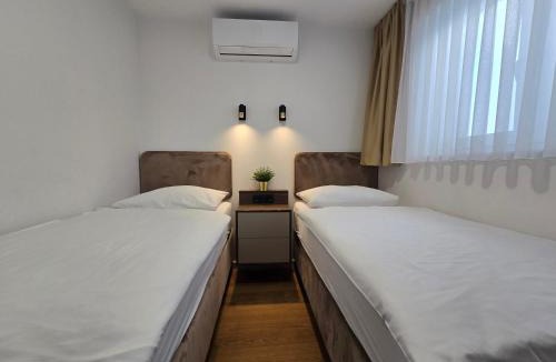 Osijek Apartment | Osijek Luxury Center - Self Check-in, 2 Parking Spaces, Balcony, Elevator