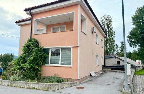 Postojna Apartment | Panoramic View