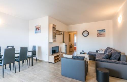 Zrce Apartment | Pasko 3 modern furnished ap for 7