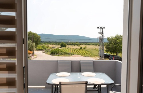 Sibenik Apartment | Pave & Ema apartman