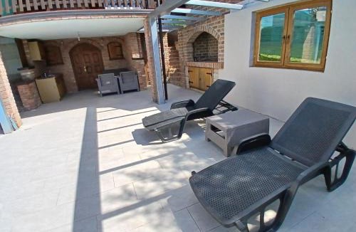 Klostar Ivanic House | Peaceful Countryside Retreat with Pool & Jacuzzi by Destination GREEN Croatia