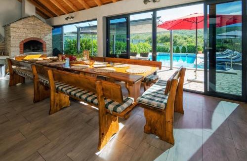 Ercegovci Villa | Peaceful Dream Villa near Split with heated pool