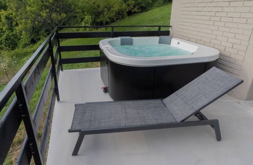 Jastrebarsko House | Peaceful nature home with jacuzzi, playground, perfect for family and friends.