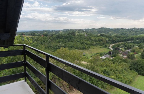 Jastrebarsko House | Peaceful nature home with jacuzzi, playground, perfect for family and friends.