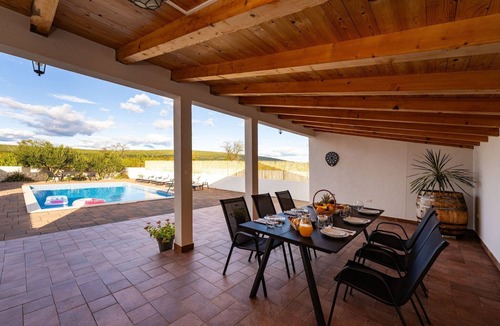 Skradin House | Peaceful Villa near Krka Waterfalls
