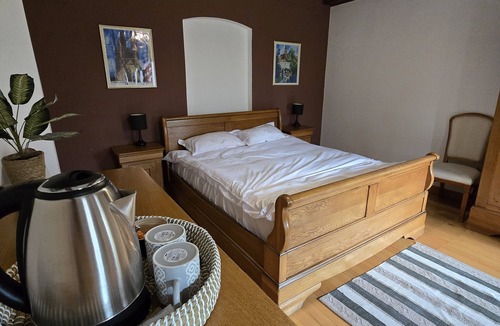 Vladeni Hotel | Peaceful Village Stay at Transylvanian Nest – just minutes from Brașov